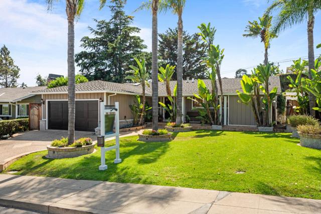 920 Stony Hill Road, Redwood City CA: https://media.crmls.org/mediaz/de731e46-e2ae-4f89-8e6e-3e62c5f4ba7b.jpg