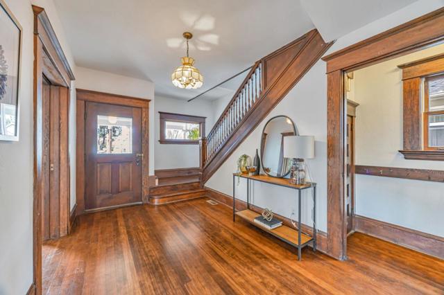 333 Waverley Street, Palo Alto CA: https://media.crmls.org/mediaz/de73638e-b55e-4727-932c-a7ba34a61543.jpg