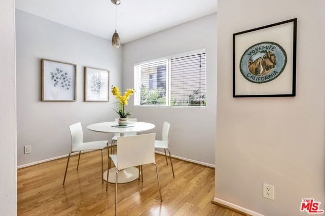 5414 Newcastle Avenue, 65 photo 6