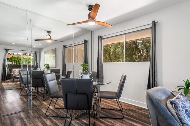 575 N Villa Court, Palm Springs CA: https://media.crmls.org/mediaz/de73b8f1-85a9-42bd-a136-cc9b49dceb40.jpg