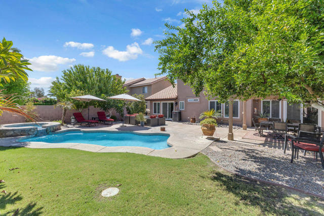 44310 Villeta Drive, La Quinta CA: https://media.crmls.org/mediaz/de73d5cf-739b-4d74-8edd-92eeb77799b2.jpg