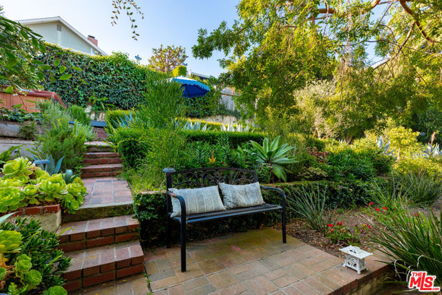 Drew Fenton | 16655 Marquez Terrace Pacific Palisades CA | MLS: 7356953