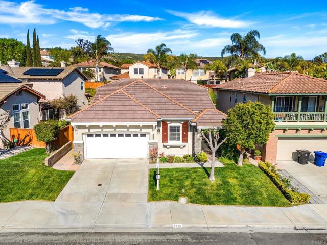 2710 Valleycreek Drive, Chula Vista CA: https://media.crmls.org/mediaz/de756e3a-8e8e-4ace-b946-e16e59efcb9d.jpg