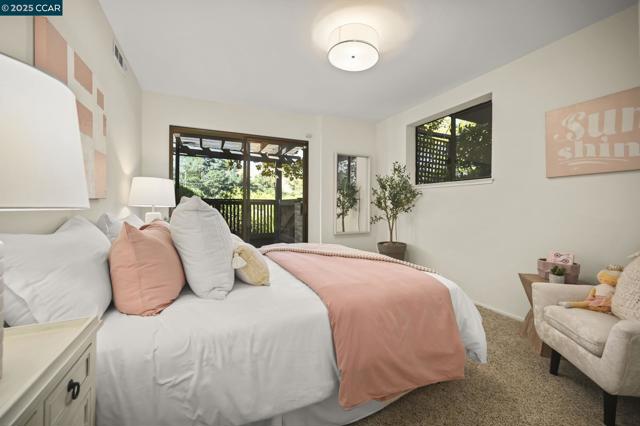 554 Golf Club Road, Pleasant Hill CA: https://media.crmls.org/mediaz/de76207b-86c7-43c2-9c06-23fd79a539da.jpg