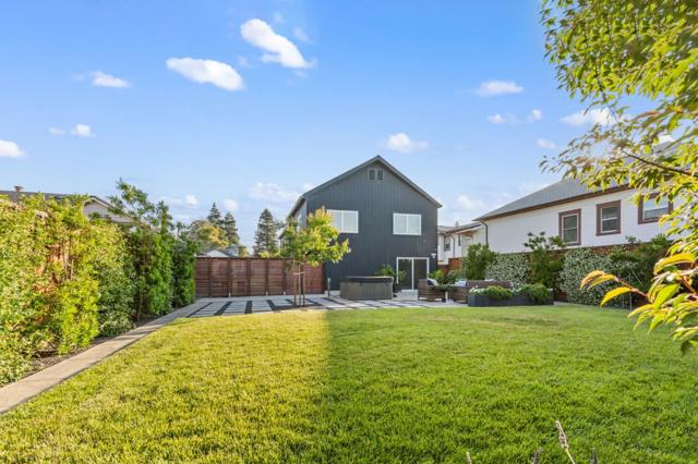 212 Ramona Street, San Mateo CA: https://media.crmls.org/mediaz/de7783ec-2a6a-43ef-a91c-84f552e293d1.jpg