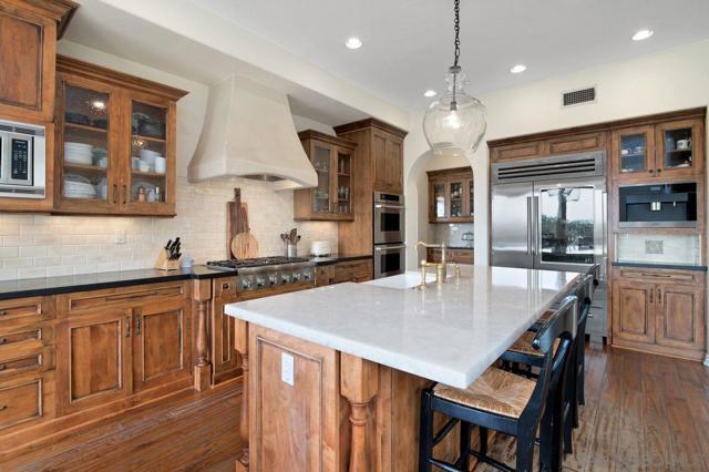 1460 Lauren Court, Encinitas CA: https://media.crmls.org/mediaz/de78486a-d522-4445-9bf7-30ffbc99d755.jpg
