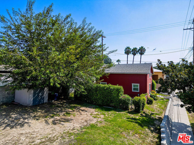 114 North Kenneth Road photo 2