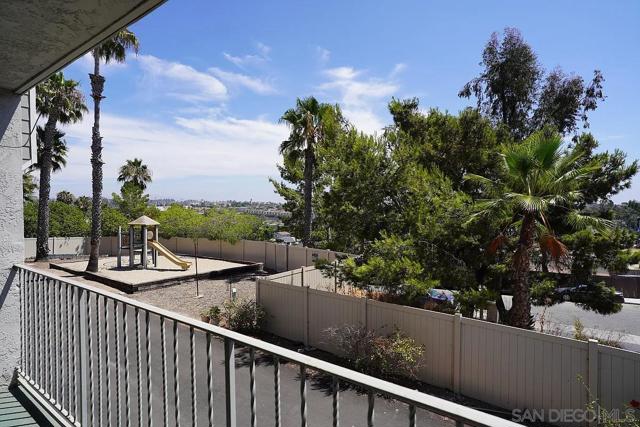 4626 Hartley St, San Diego CA: https://media.crmls.org/mediaz/de7a512f-d0e8-4727-bf39-46784d4be79a.jpg