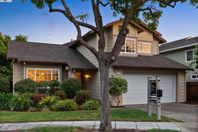82 Applegate Way, Alameda CA: https://media.crmls.org/mediaz/de7abd18-8f70-4640-aa63-0bbd7d54111b.jpg