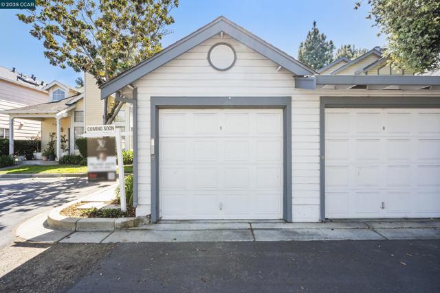 6453 Potrero Dr, Newark CA: https://media.crmls.org/mediaz/de7d1c9d-5426-4768-82ab-8a01e65ad355.jpg