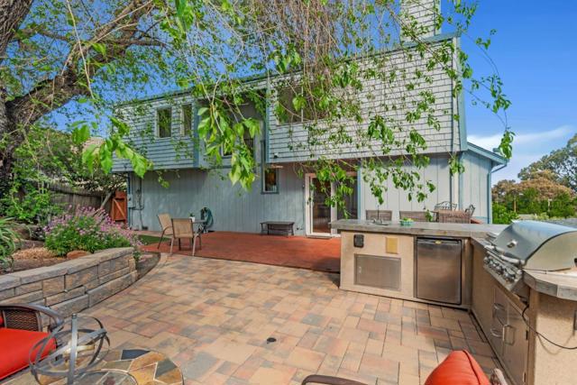 347 Rolling Hills Avenue, San Mateo CA: https://media.crmls.org/mediaz/de7e740e-30b1-4302-8b51-94239a458a0b.jpg