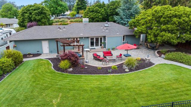 17529 Cross Road, Salinas CA: https://media.crmls.org/mediaz/de7fbdd0-c6c4-4bc2-b83e-345fe81e544f.jpg