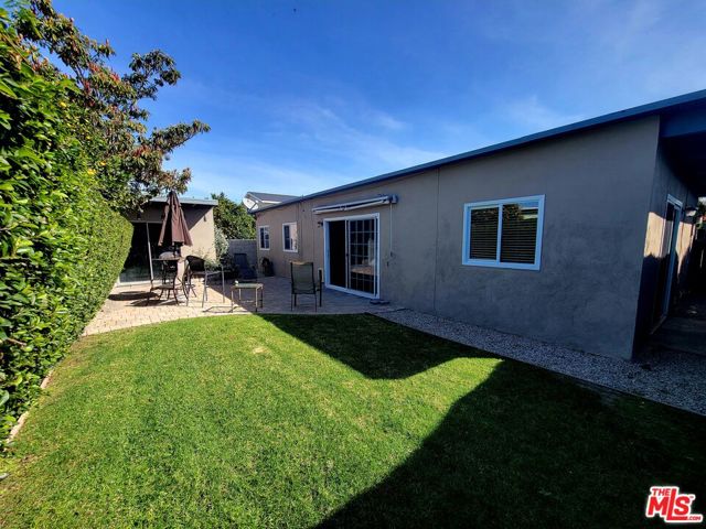 25353 Oak Street, Lomita CA: https://media.crmls.org/mediaz/de802068-e2b5-4891-8dad-54c0c040157d.jpg