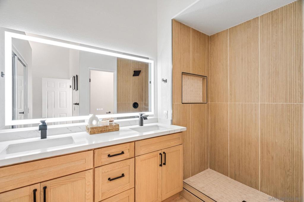 12875 Carriage Heights Way - photo 20