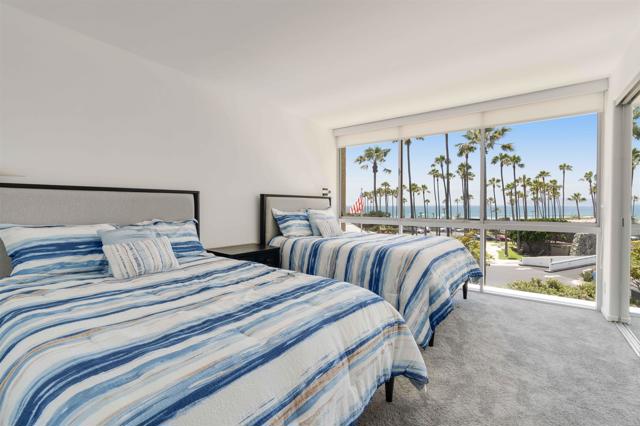 1820 Avenida Del Mundo, Coronado CA: https://media.crmls.org/mediaz/de80b25e-0645-4972-a704-15352262b4f6.jpg