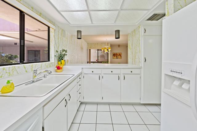 2696 S Sierra Madre, Palm Springs CA: https://media.crmls.org/mediaz/de8192ac-2daf-4ef8-9c96-83d7ae5905d1.jpg