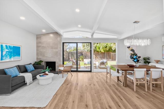 691 Dunholme Way, Sunnyvale CA: https://media.crmls.org/mediaz/de81de8c-251f-413a-81c8-4a9086bbf57b.jpg
