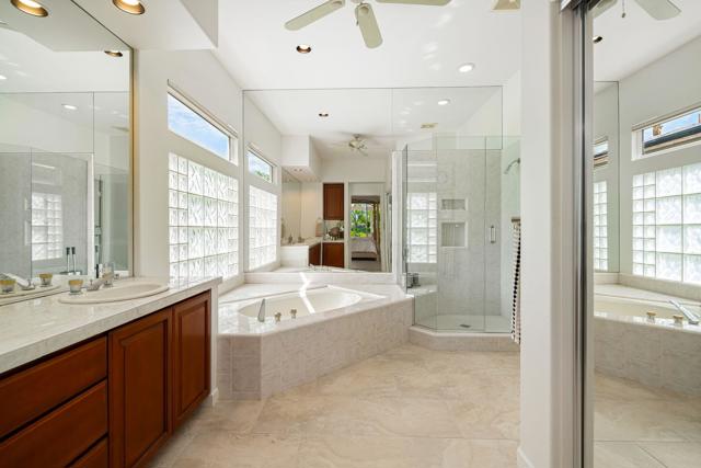 400 Tomahawk Drive, Palm Desert CA: https://media.crmls.org/mediaz/de8308b3-71e3-420a-909b-9e8fbf063132.jpg