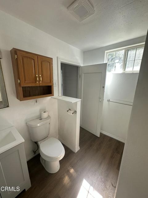 30034 San Martinez Road, Castaic CA: https://media.crmls.org/mediaz/de83e49c-d2a8-49bf-a805-9e4bf5215487.jpg