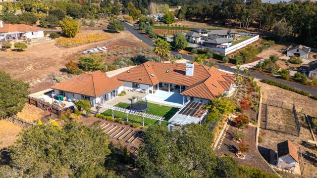 Image 45 of 51 For 2770 Summerland Road