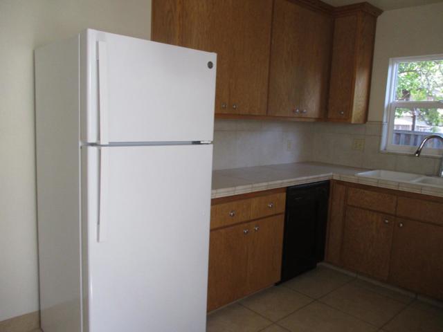 8495 Murray Avenue, Gilroy CA: https://media.crmls.org/mediaz/de84dfb4-10c9-4ea3-82f9-e2ad4d14505f.jpg