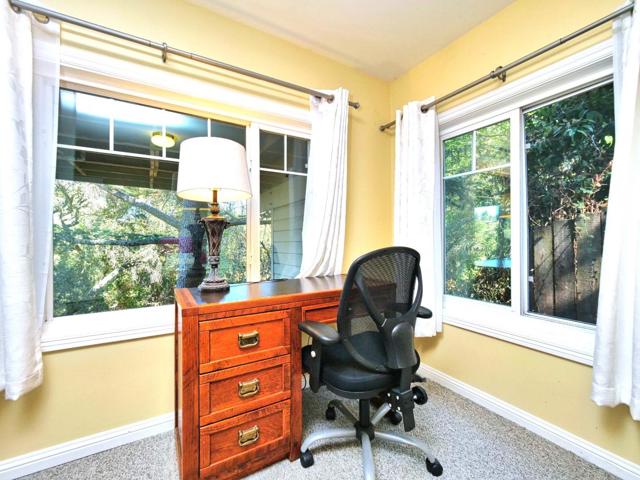 514 Live Oak Lane, Redwood City CA: https://media.crmls.org/mediaz/de867d98-cadb-440a-a63c-8d0549f508ad.jpg