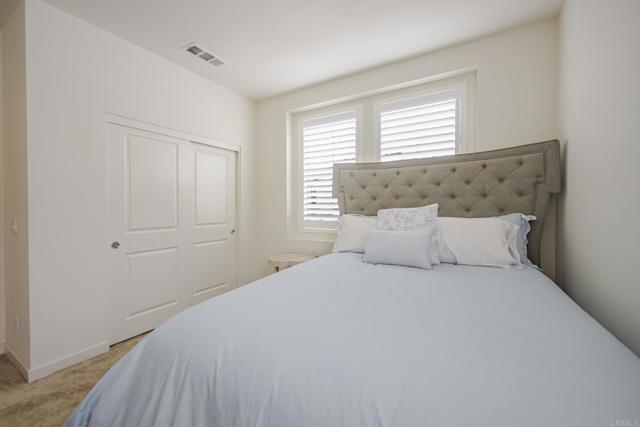 Home for Sale in Valley Center