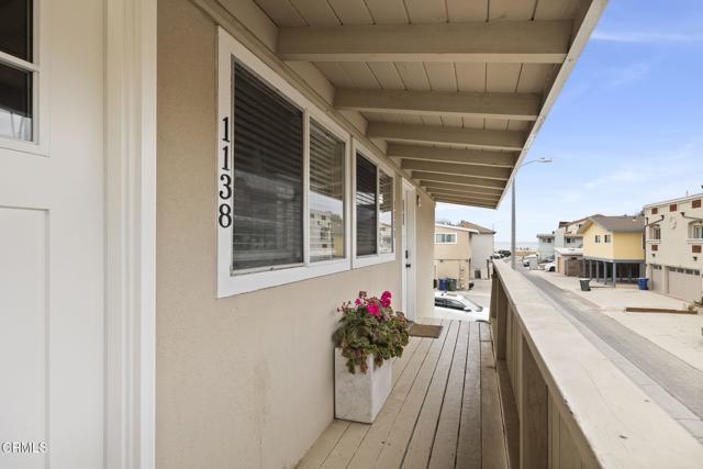 1132 1142 Pittsfield Lane, Ventura CA: https://media.crmls.org/mediaz/de87463f-6163-41fc-8a76-05f67e2d8f76.jpg
