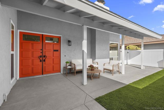 12540 Lomica Dr., Rancho Bernardo (San Diego) CA: https://media.crmls.org/mediaz/de8773a9-ad56-43a8-a8ec-bc2538fd4718.jpg