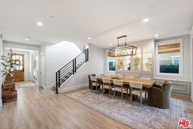 22499 Leaf Spring Court, Santa Clarita CA: https://media.crmls.org/mediaz/de87b2d3-5182-4f66-b53f-cc69e3ce988f.jpg