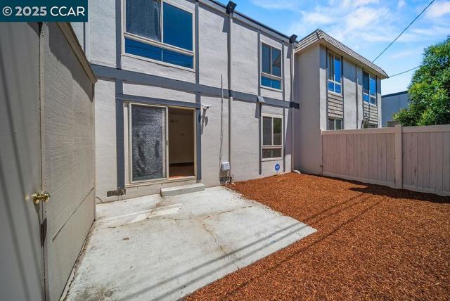 2032 Sierra Road, Concord CA: https://media.crmls.org/mediaz/de8863ab-2fa3-4a57-b70e-236f2d0aff77.jpg