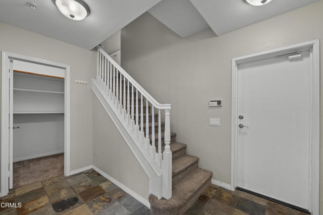 1542 Windshore Way, Oxnard CA: https://media.crmls.org/mediaz/de8882ff-ebb4-45eb-bc9c-01cc92152c44.jpg
