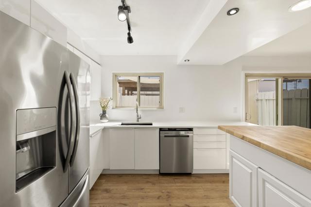 Detail Gallery Image 18 of 47 For 4169 Balboa Way, San Diego,  CA 92117 - 3 Beds | 2/1 Baths