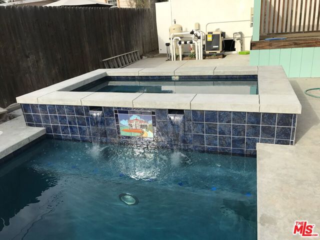1990 7th Street, La Verne CA: https://media.crmls.org/mediaz/de88ec61-c794-4722-9c8f-bb787ca0992d.jpg