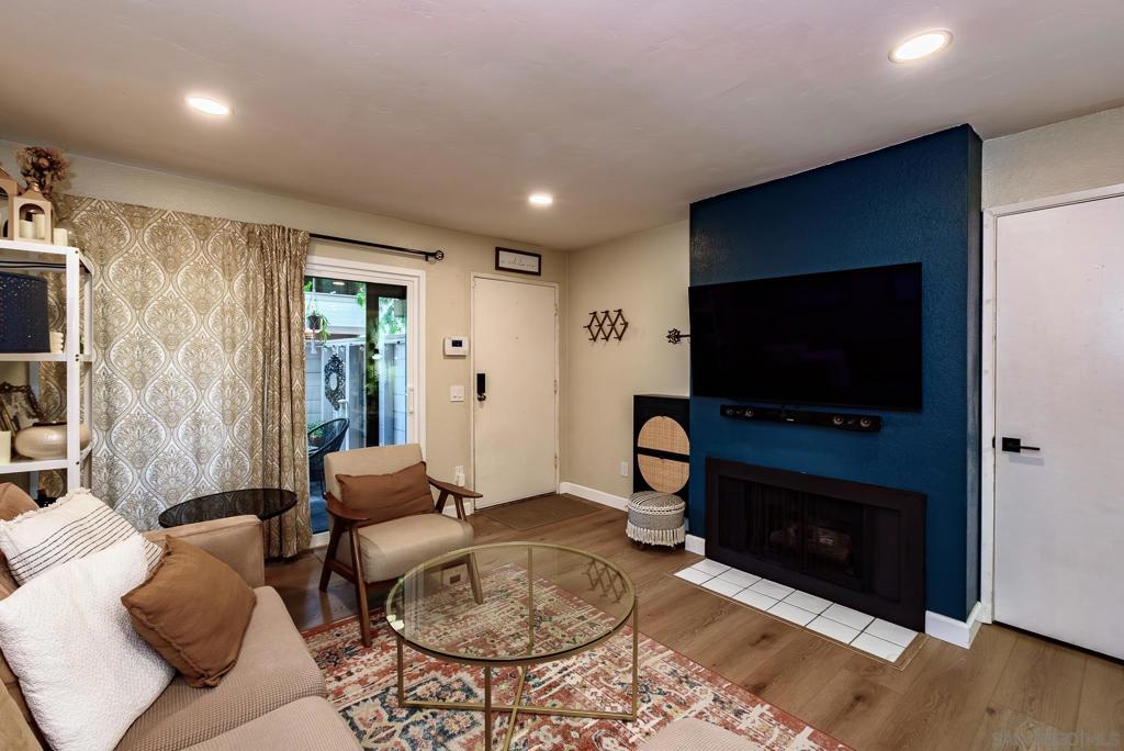 9149 Village Glen - photo 2