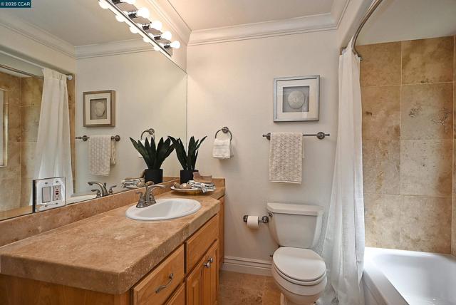 1805 Ptarmigan Dr, Walnut Creek CA: https://media.crmls.org/mediaz/de8b4462-3cc9-4a5f-bda8-56e19ba70702.jpg