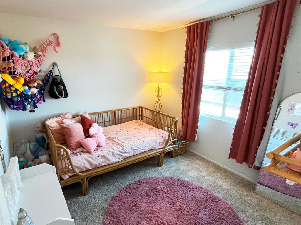 https://media.crmls.org/mediaz/de8c963f-e5fb-400f-9e1b-844245232f24.jpg?preset=X-Large