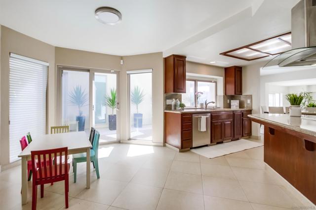 6 Buccaneer Way, Coronado CA: https://media.crmls.org/mediaz/de8cadf8-893f-4fc3-aaf4-e29b68c8769e.jpg