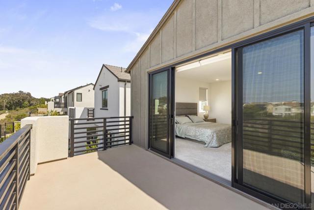 6513 Fischer Way, San Diego CA: https://media.crmls.org/mediaz/de8ce6b4-e2d0-4a71-a980-ead2d6ac348c.jpg