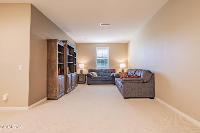 263 Morro Way, Simi Valley CA: https://media.crmls.org/mediaz/de8d5765-a2be-45ec-8676-a1cfc746f1f9.jpg
