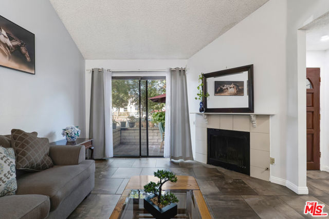 14401 Plummer Street, 6 photo 5