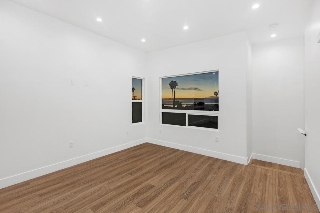 MLS #250036132SD image #24