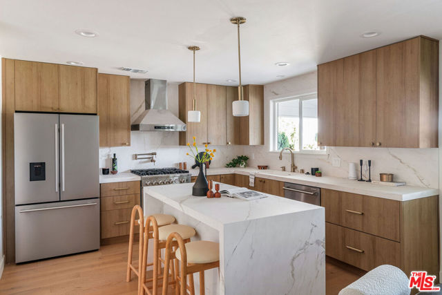 4405 Springdale Drive, Los Angeles CA: https://media.crmls.org/mediaz/de938b74-4ff0-4deb-a505-b4baafbd63b0.jpg