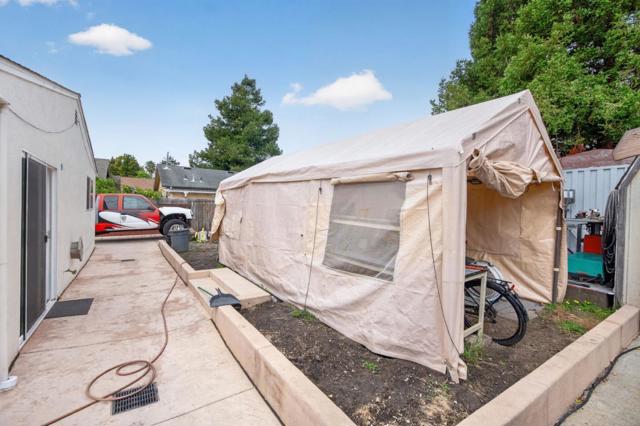 124 Hebard Street, Santa Cruz CA: https://media.crmls.org/mediaz/de94a970-3c45-4a46-b653-5f88f5399e0e.jpg