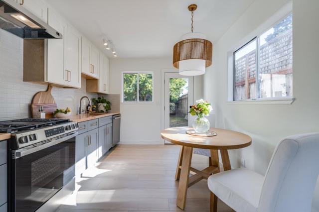 421 Oxford Way, Santa Cruz CA: https://media.crmls.org/mediaz/de9501b7-529b-494b-a227-f2d620861f88.jpg