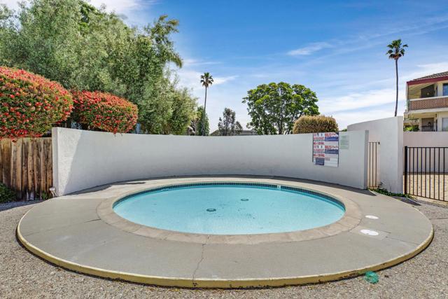 688 Mariners Island Boulevard, San Mateo CA: https://media.crmls.org/mediaz/de958028-b264-400d-b23c-edd01c28eae4.jpg
