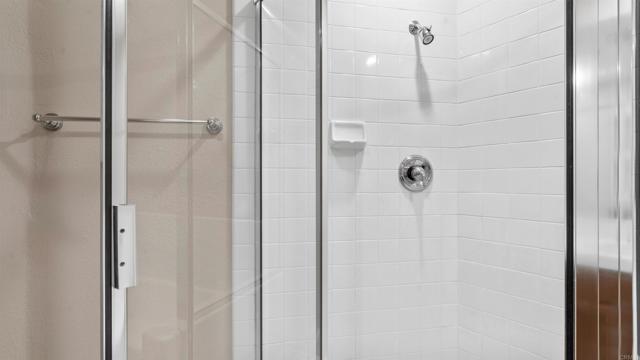 2894 Torrey Pines Rd, La Jolla CA: https://media.crmls.org/mediaz/de95b736-8b8e-43f8-b030-f7296cf75521.jpg