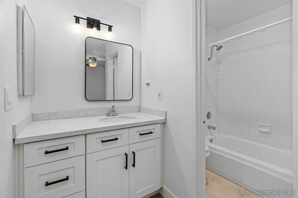 MLS #250037555SD image #18