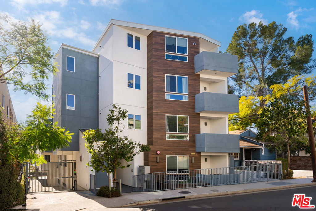 11912 Laurelwood Drive #103