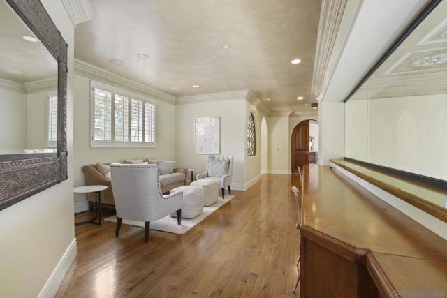 16356 Rambla De Las Flores, Rancho Santa Fe CA: https://media.crmls.org/mediaz/de99b65e-61ea-4f39-a44e-6e9b363e14d9.jpg